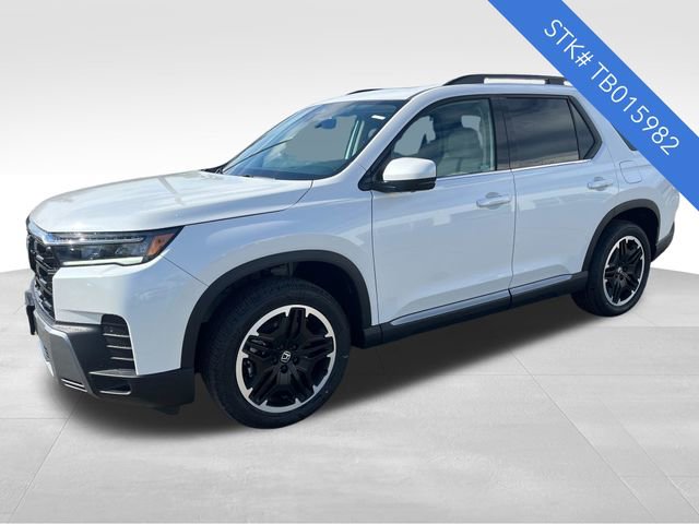 New 2026 Honda Pilot Touring image 3