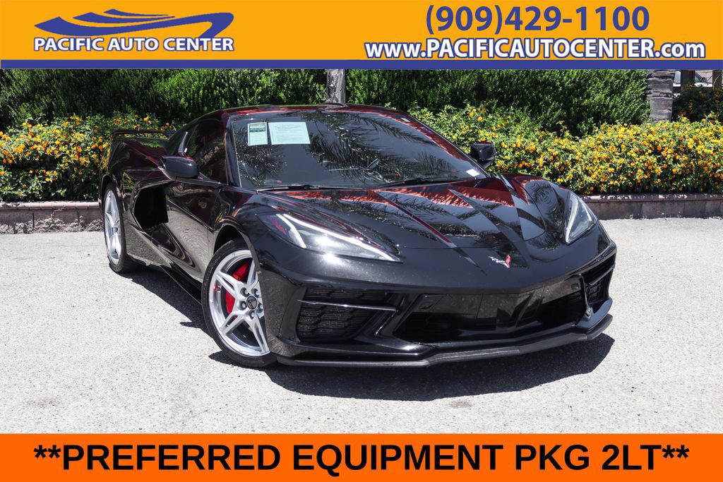 Used 2021 Chevrolet Corvette Stingray Preferred Cpe w/ Z51 Performance Package RWD image 1