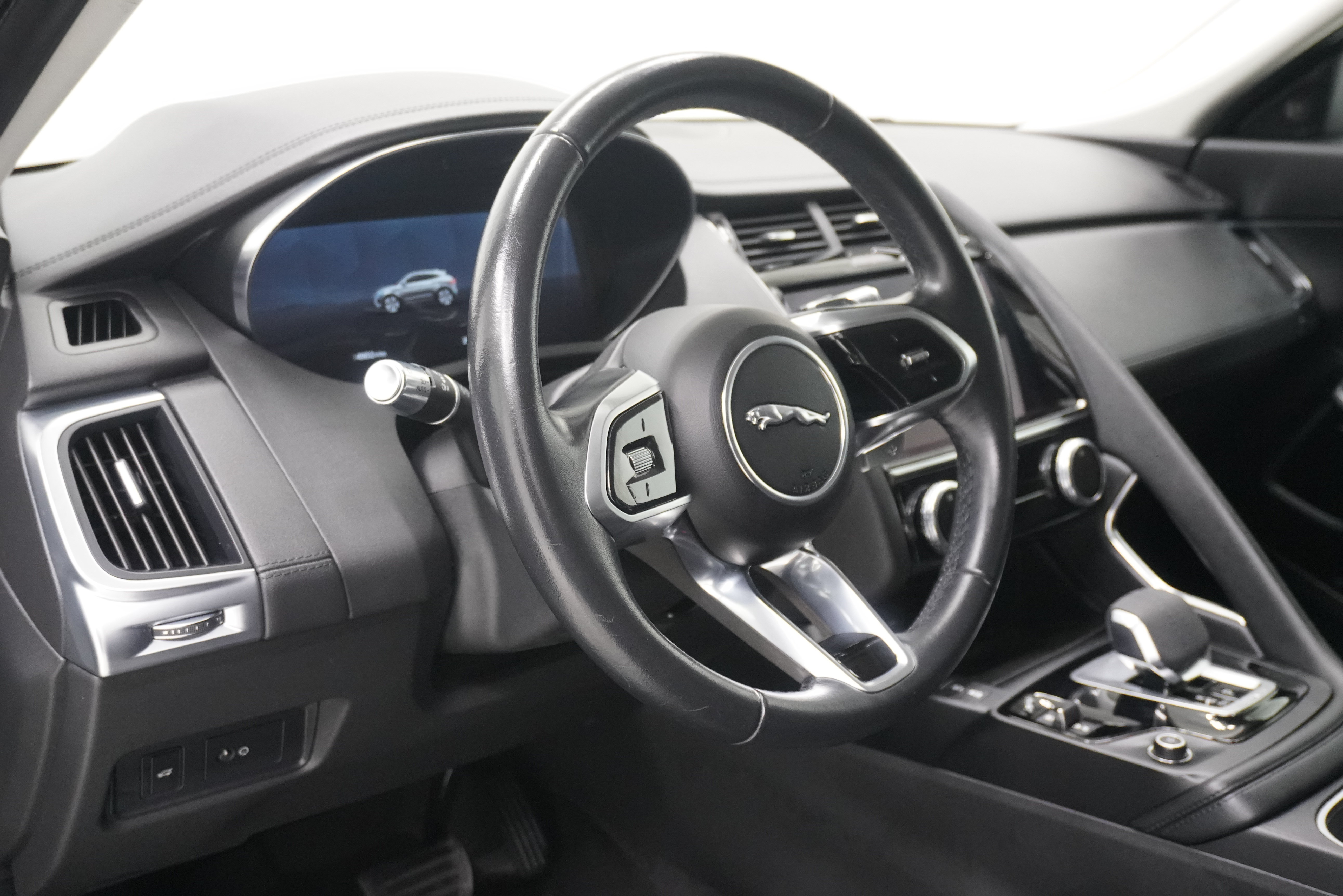 Used 2021 Jaguar E-PACE SE AWD/4WD image 10