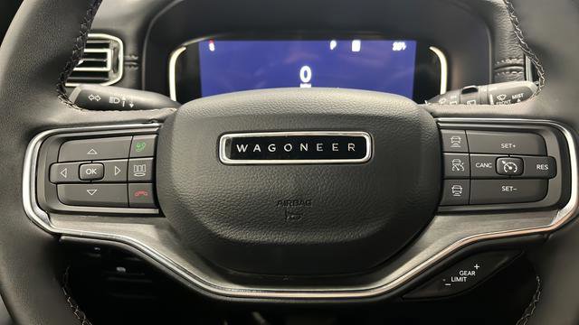 Used 2024 Jeep Wagoneer L Series II w/ Convenience Group I image 18