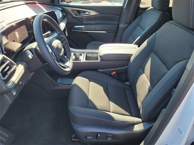 New 2026 Chevrolet Traverse LT image 8