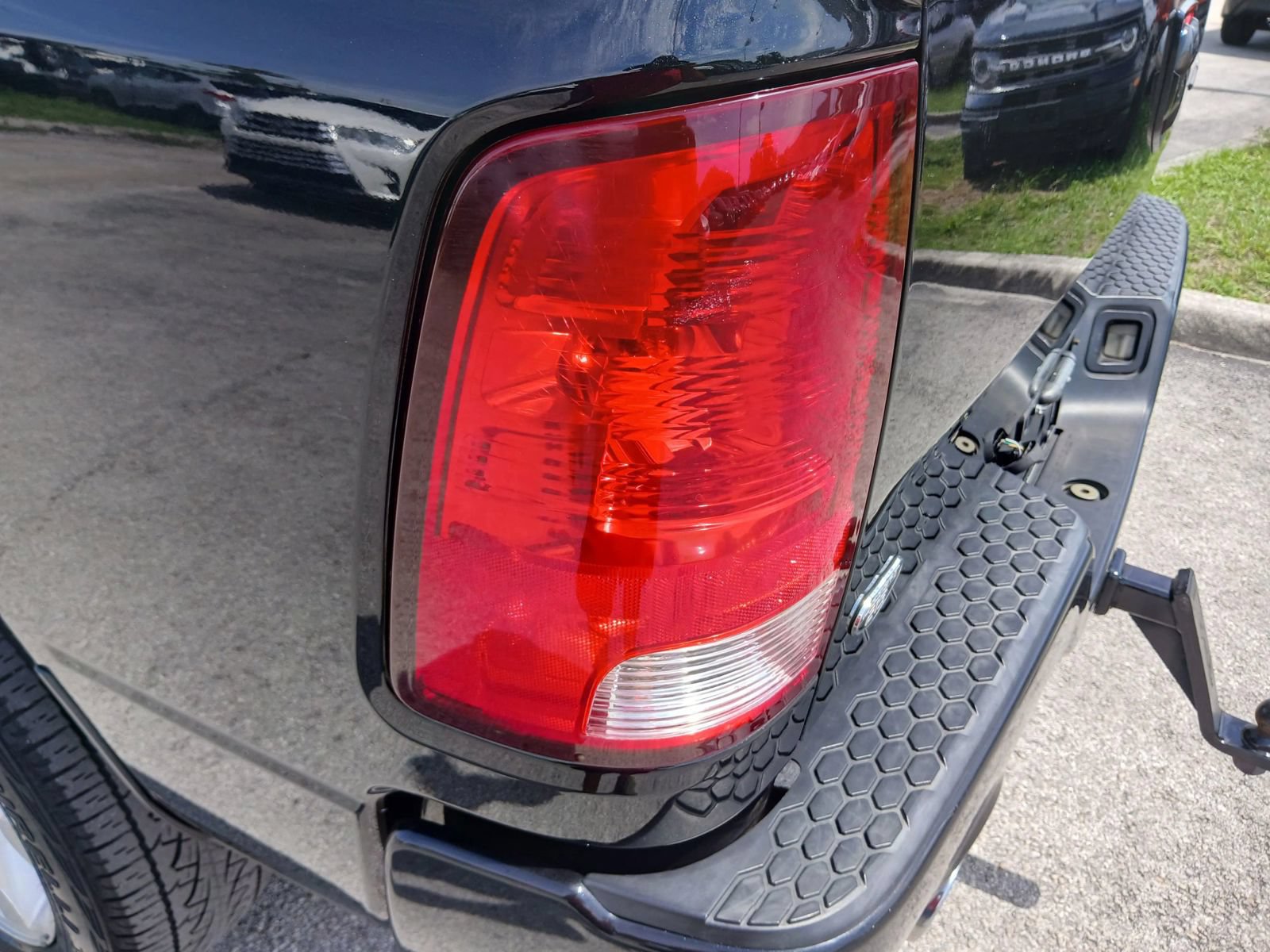 Used 2016 RAM 1500 Express w/ Black Ram 1500 Express Group AWD/4WD image 12