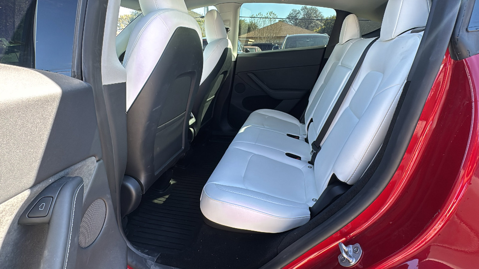 Used 2024 Tesla Model Y Performance image 15