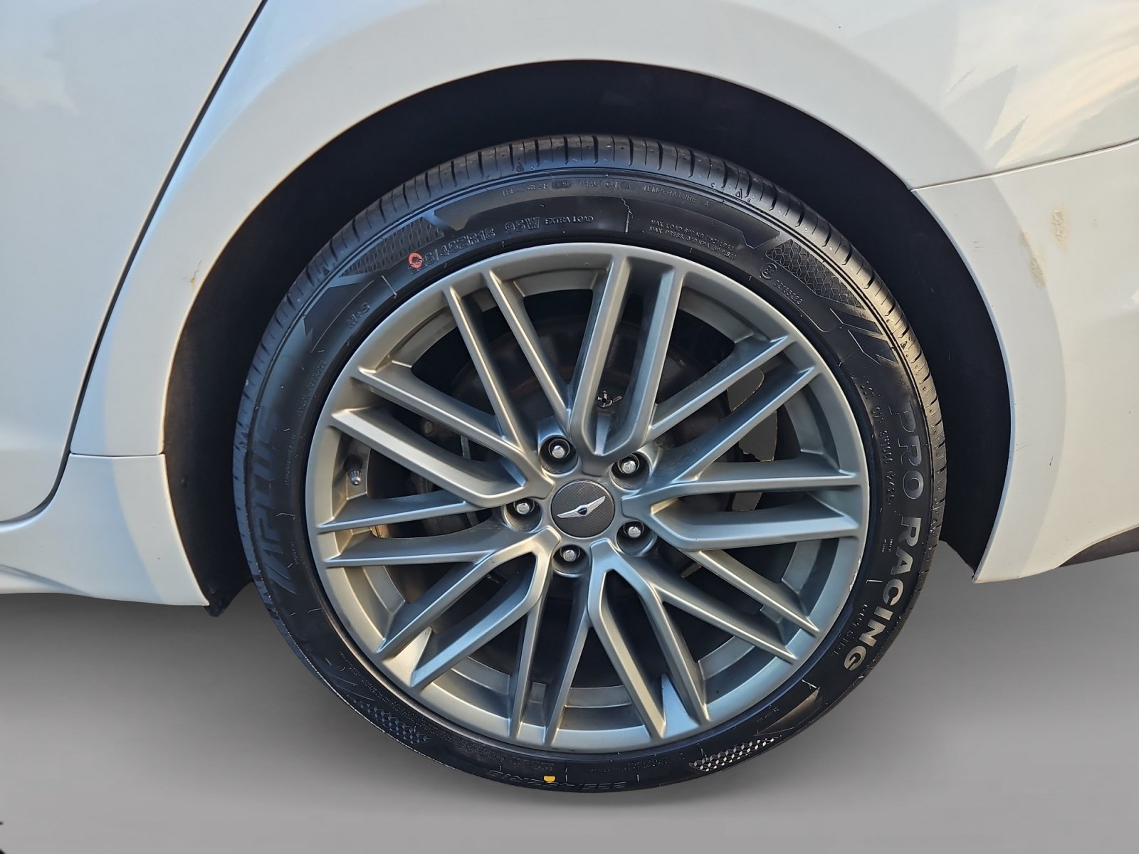 Used 2019 Genesis G70 2.0T Advanced AWD/4WD image 15