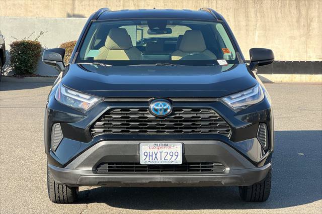 Certified 2023 Toyota RAV4 LE AWD/4WD image 10
