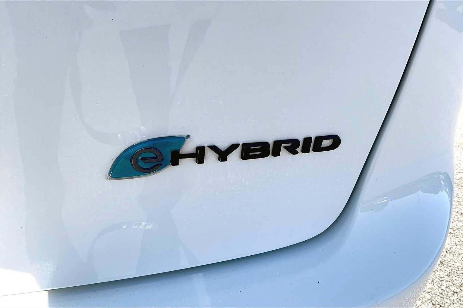 Used 2024 Chrysler Pacifica Limited FWD image 10