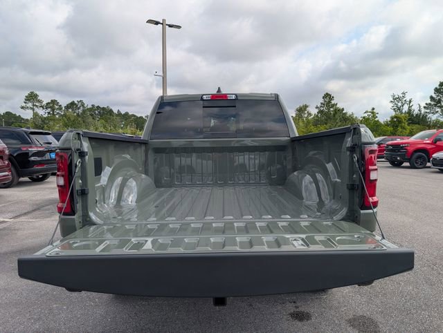 New 2026 RAM 1500 Express AWD/4WD image 31