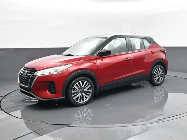 Used 2023 Nissan Kicks SV FWD image 1