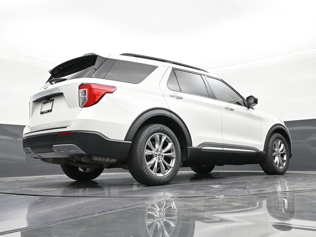 Used 2020 Ford Explorer XLT w/ Equipment Group 202A RWD image 24