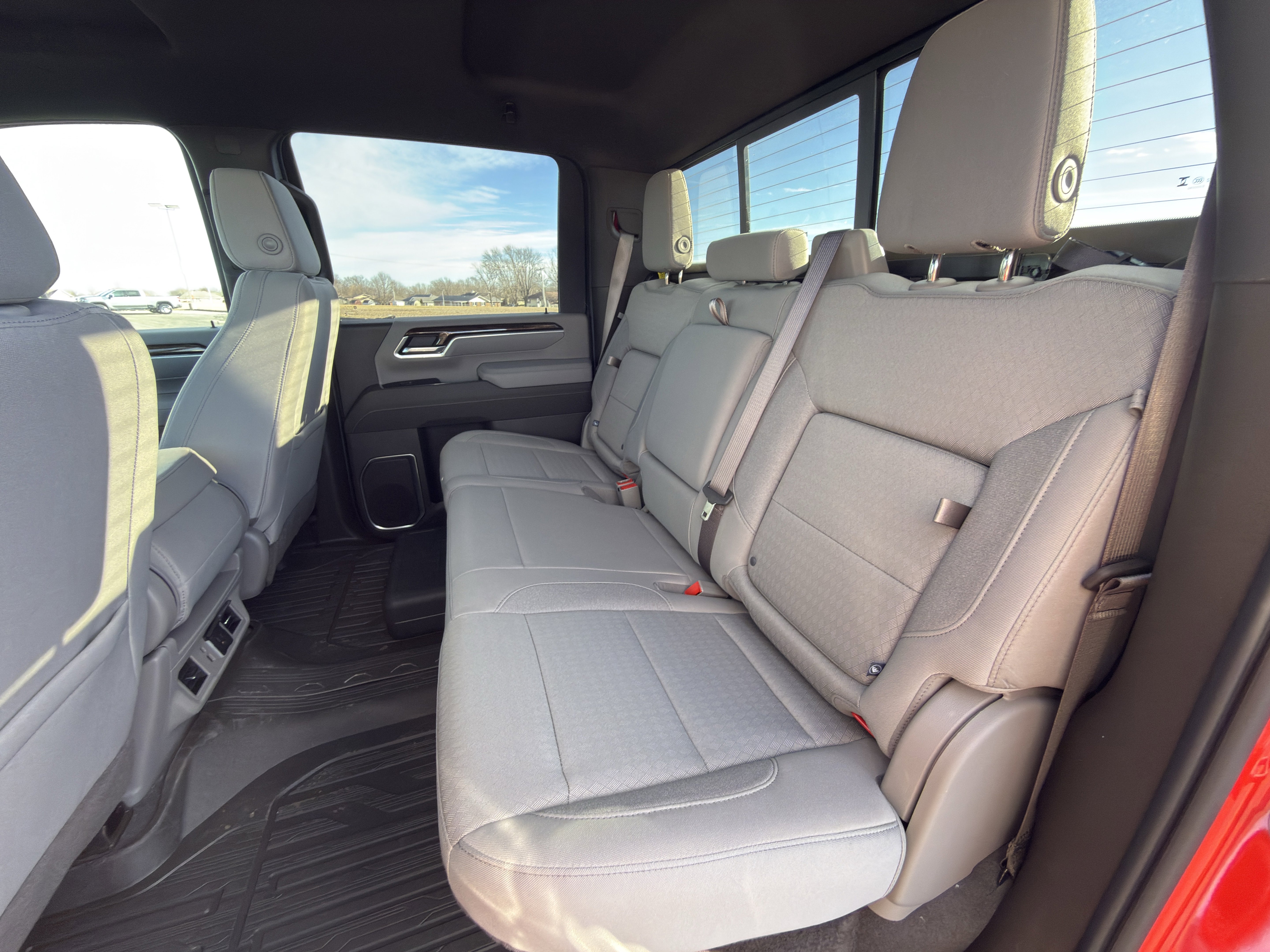 New 2026 GMC Sierra 3500 SLE w/ SLE Value Package image 17