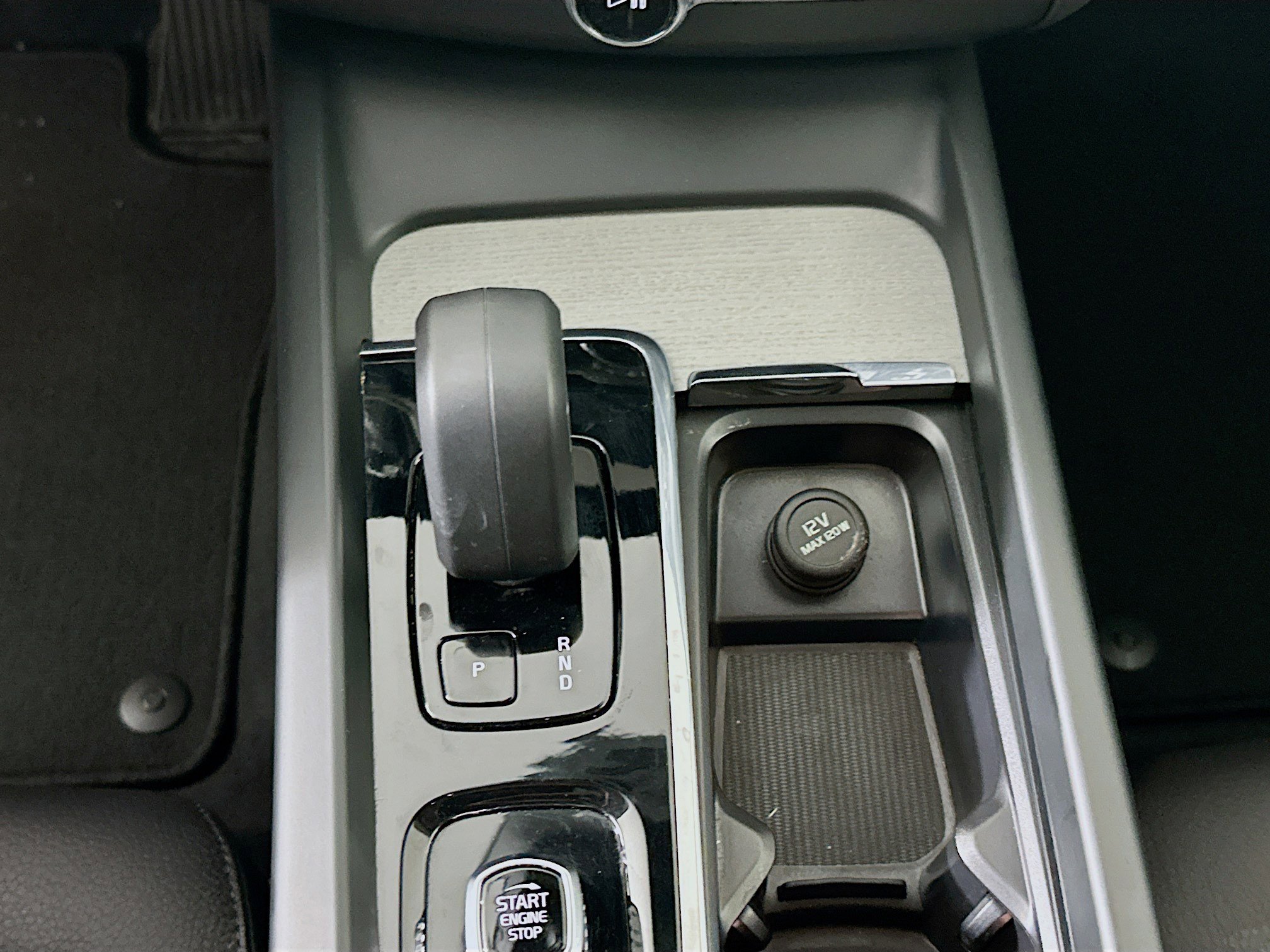 Used 2025 Volvo XC60 B5 Plus image 23