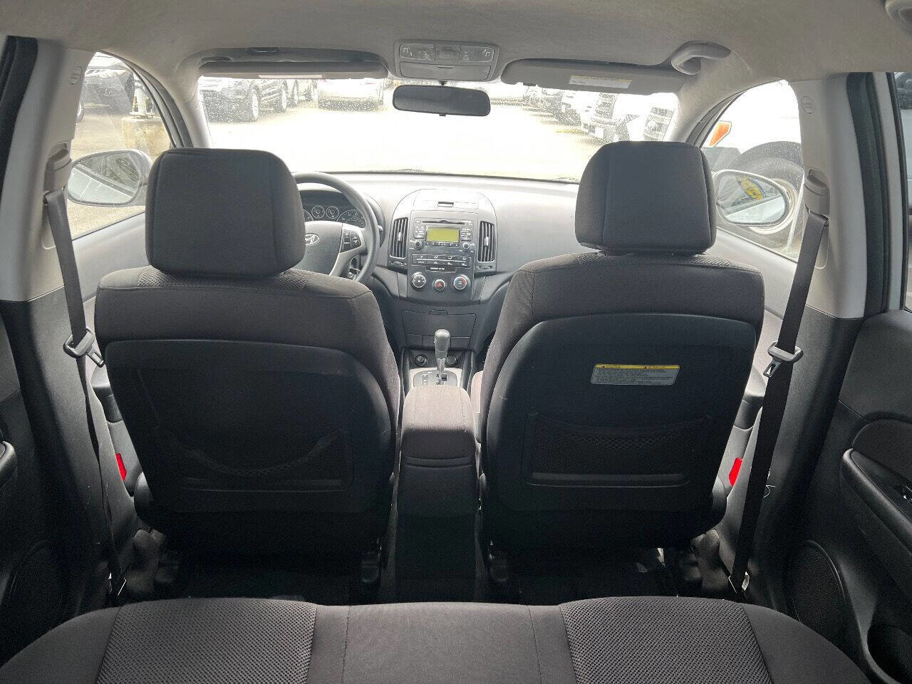 Used 2012 Hyundai Elantra w/ Preferred Pkg image 17