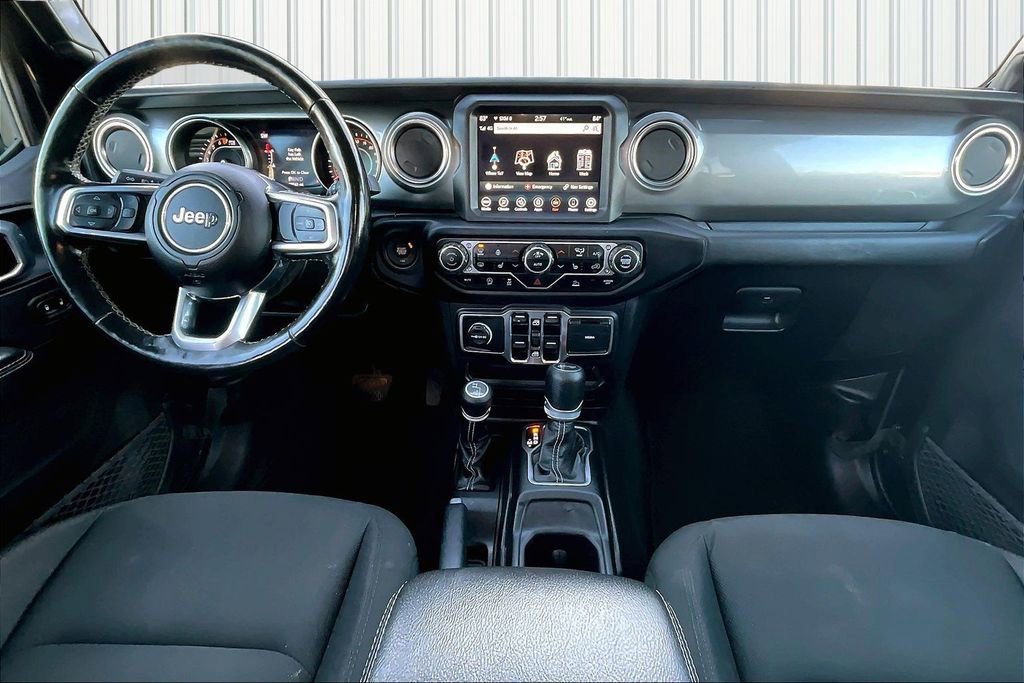 Used 2021 Jeep Wrangler Unlimited Sahara w/ Uconnect 4C Nav & Sound Group image 8