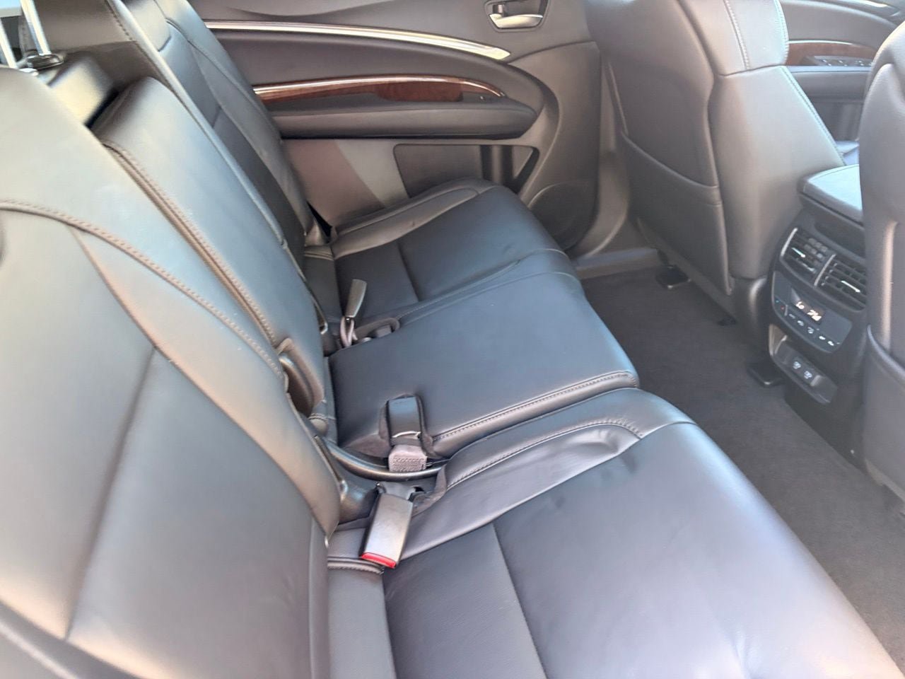 Used 2020 Acura MDX FWD image 15