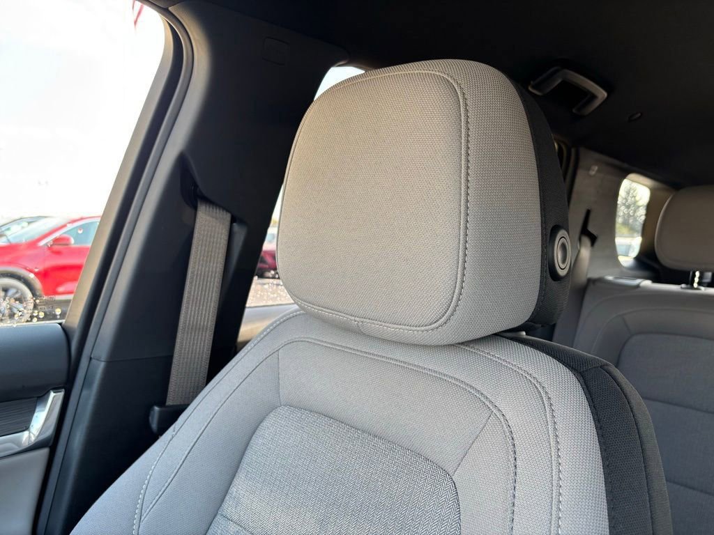 New 2026 GMC Terrain Elevation w/ Technology Package II image 32