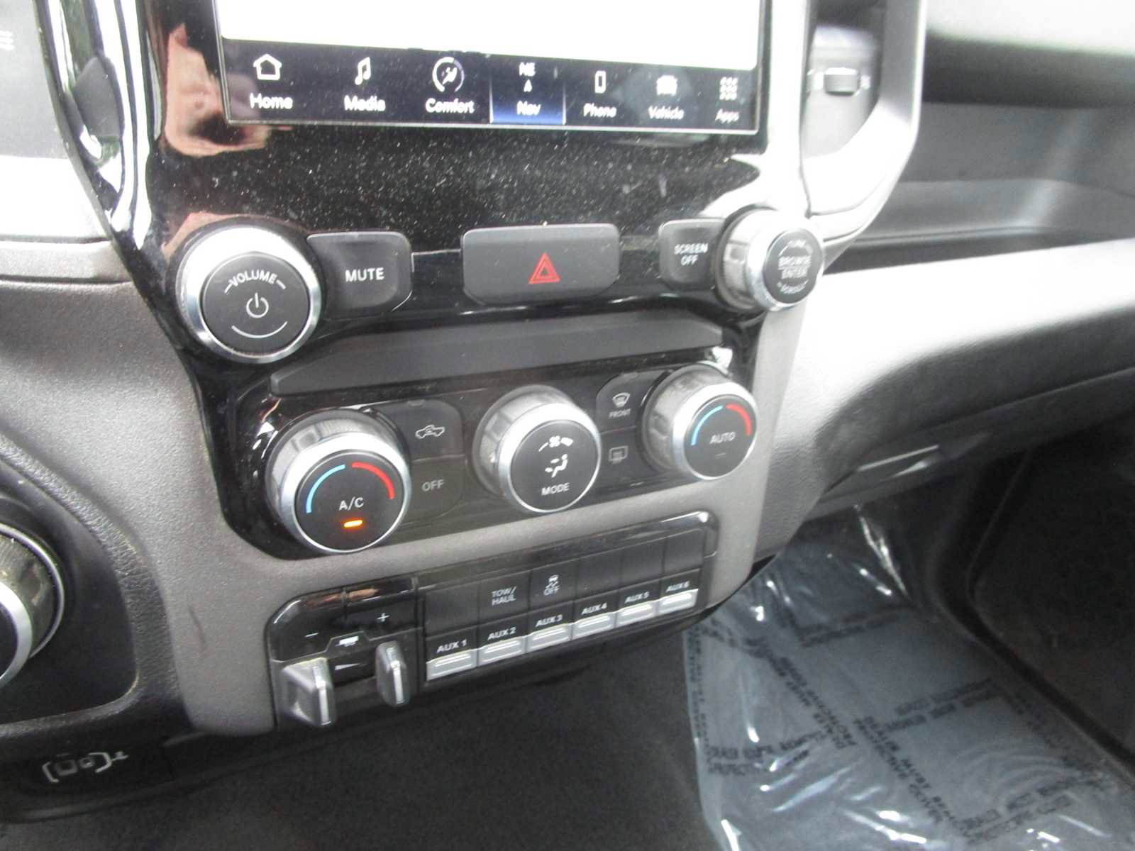 Used 2022 RAM 2500 Tradesman AWD/4WD image 18
