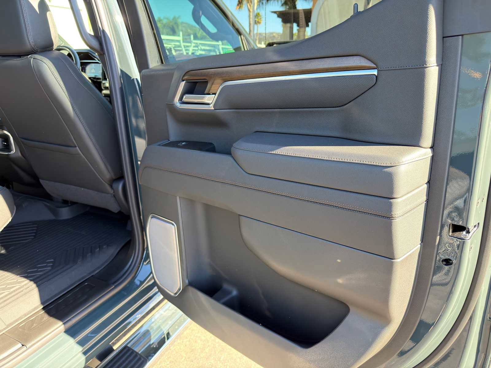 New 2026 Chevrolet Silverado 1500 High Country w/ Technology Package image 13