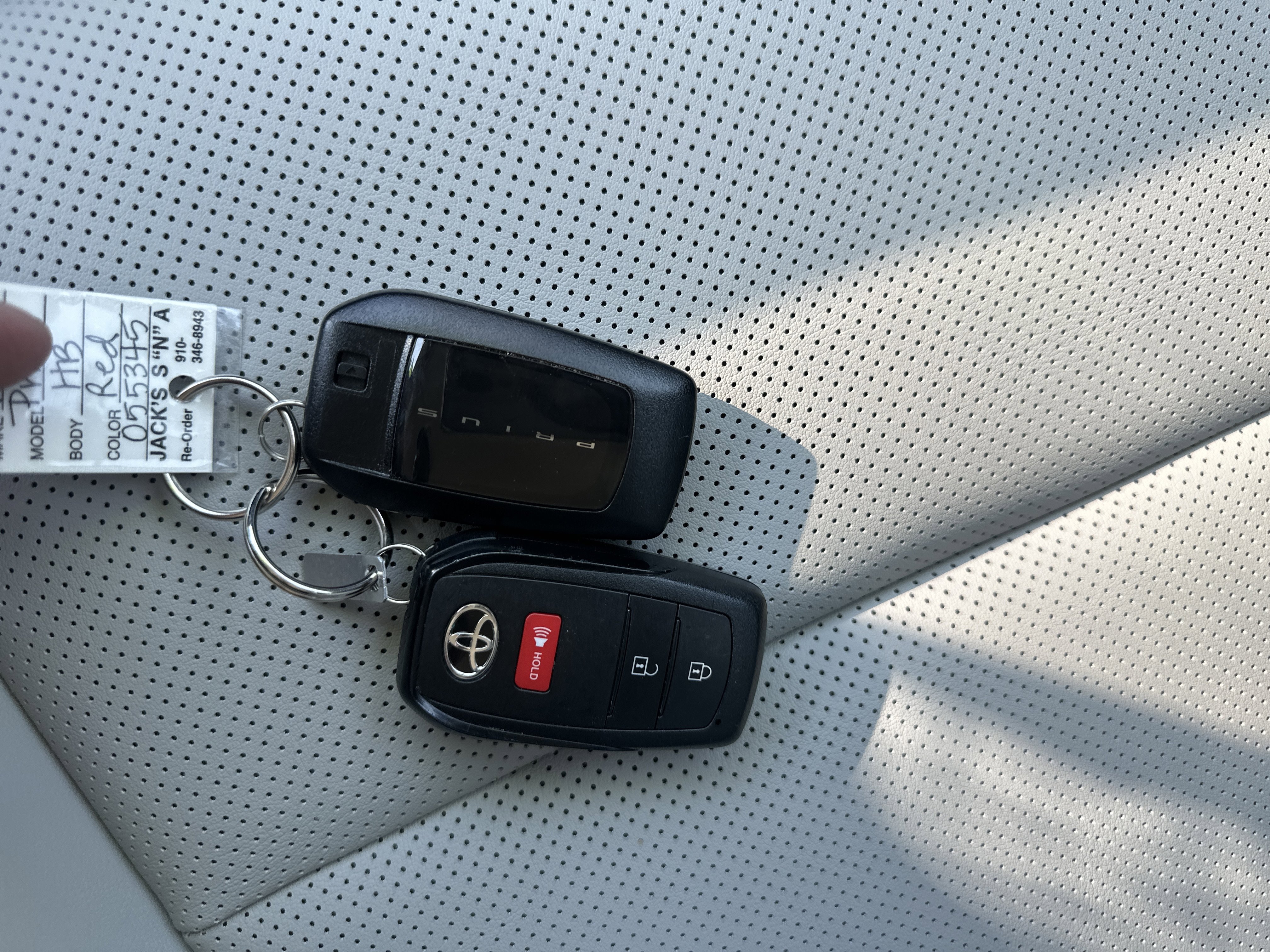 Used 2025 Toyota Prius XLE image 20