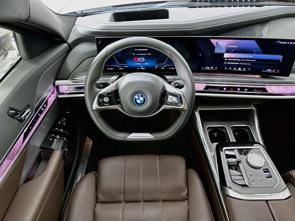 Certified 2024 BMW i7 xDrive60 w/ Executive Package AWD/4WD image 22