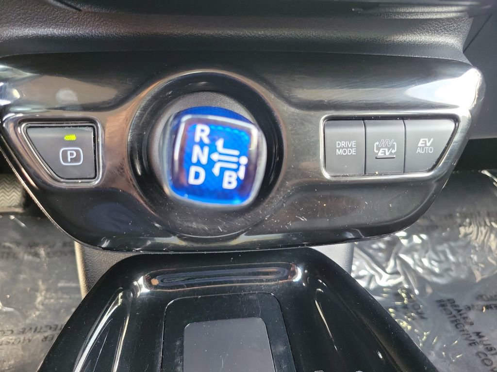 Used 2019 Toyota Prius Prime Advanced FWD image 12