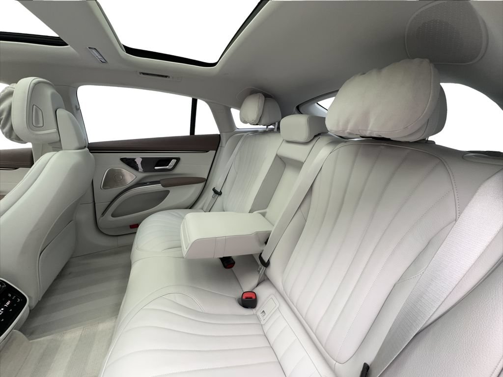 Used 2022 Mercedes-Benz EQS 450+ Sedan image 25