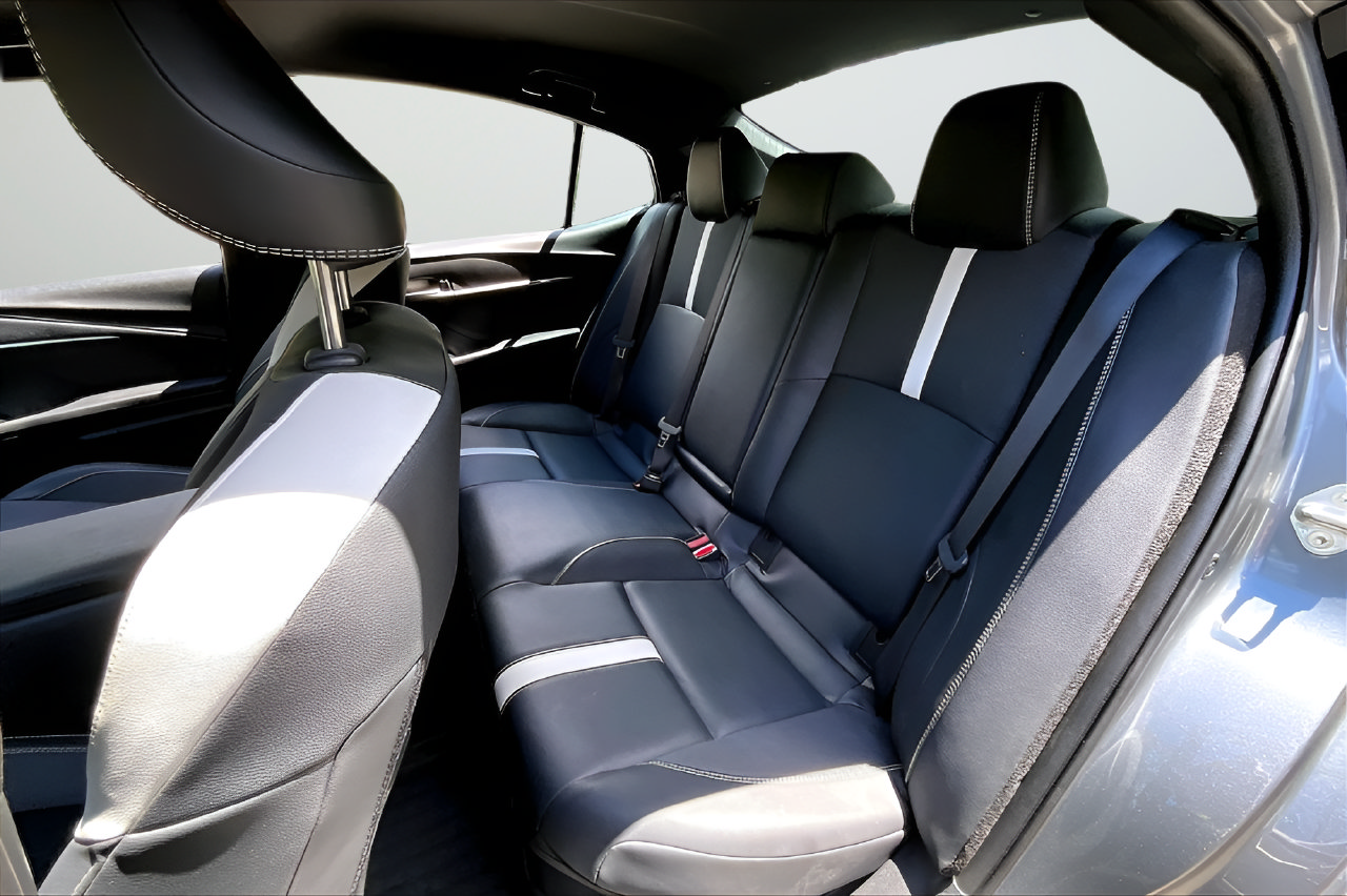 Used 2026 Toyota Camry SE FWD image 18