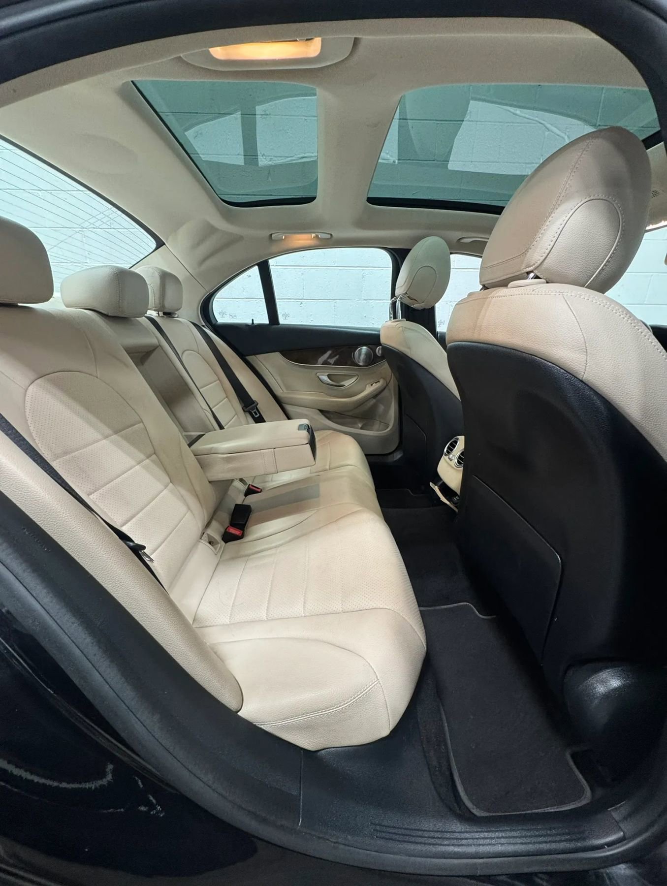Used 2016 Mercedes-Benz C 300 4MATIC Sedan image 35