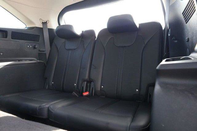 Used 2024 Kia Sorento S w/ Panoramic Sunroof Package AWD/4WD image 29