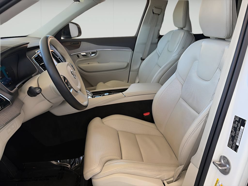 Used 2023 Volvo XC90 T8 Ultimate w/ Protection Package Premier AWD/4WD image 12