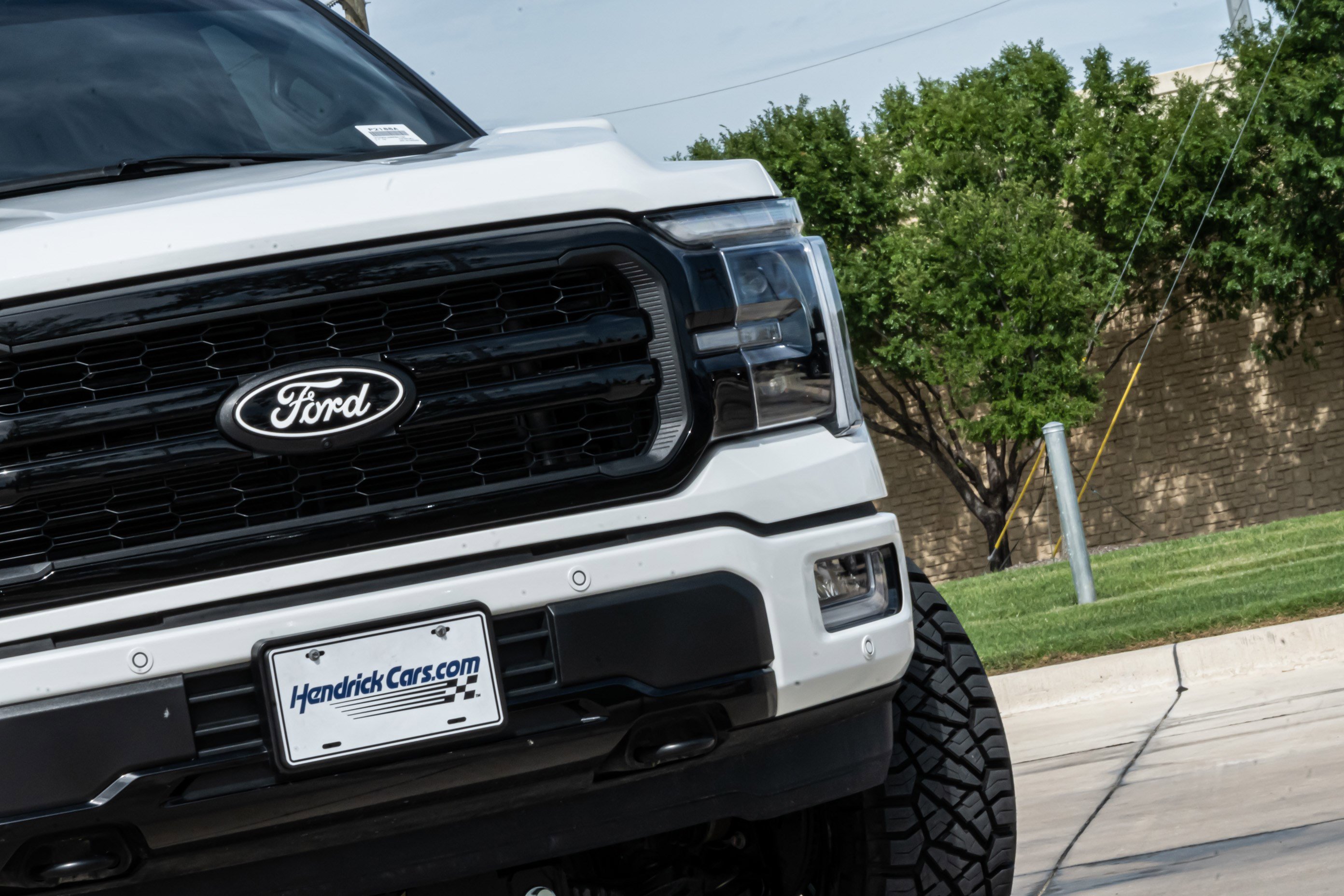 Used 2024 Ford F150 Lariat w/ FX4 Off-Road Package AWD/4WD image 10
