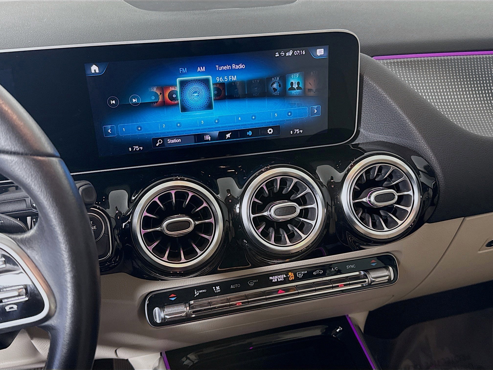 Used 2021 Mercedes-Benz GLA 250 image 11