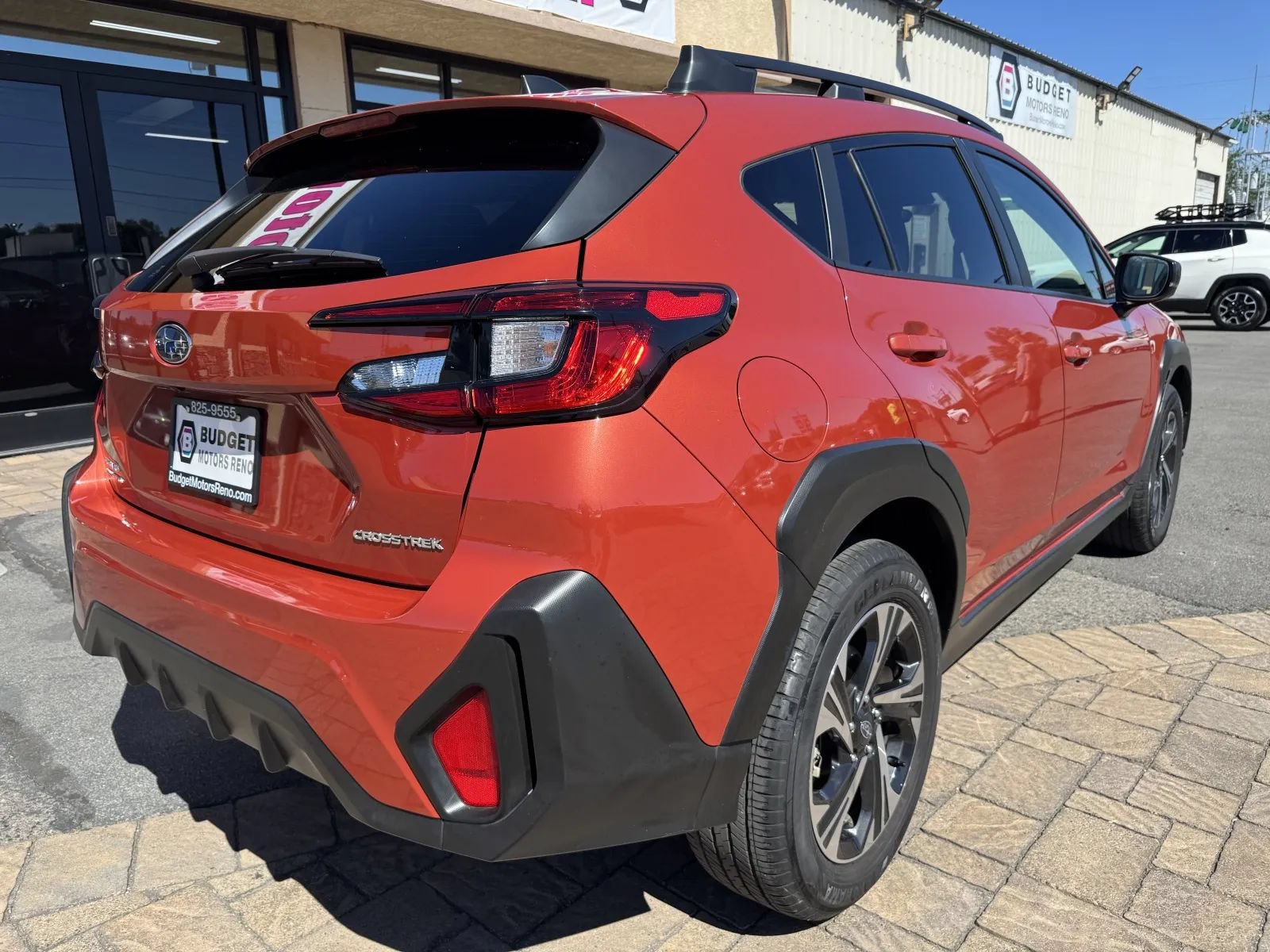 Used 2025 Subaru Crosstrek 2.5i Premium AWD/4WD image 2
