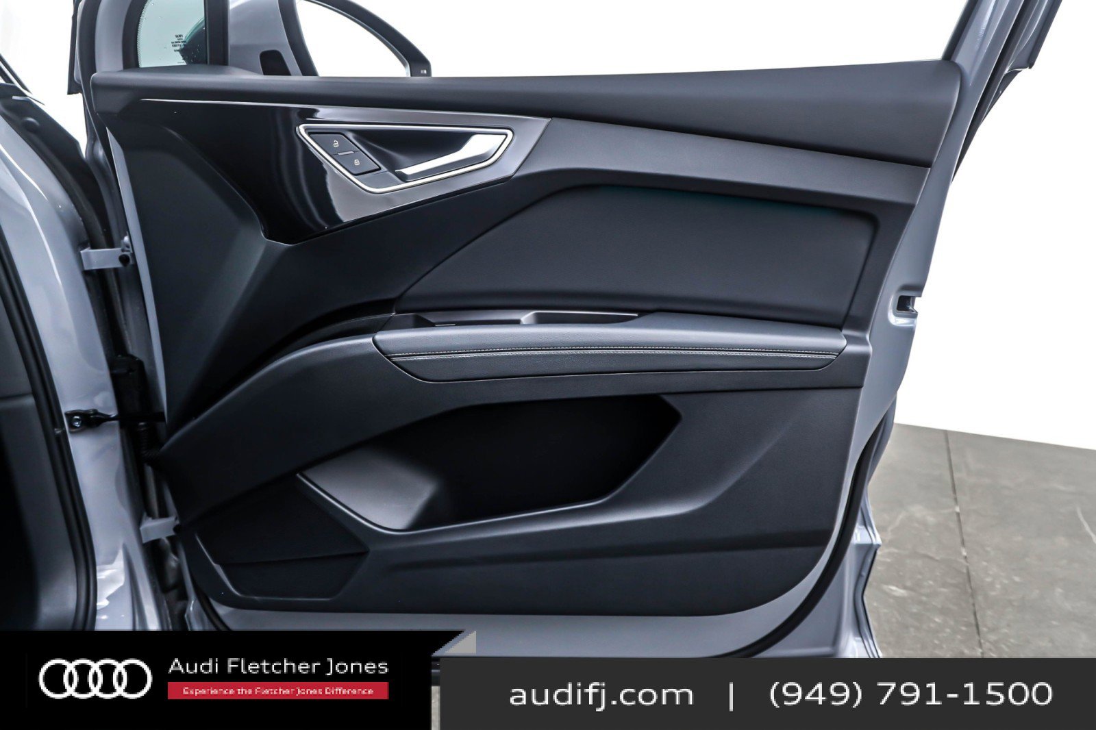 Used 2024 Audi Q4 e-tron Premium Plus image 24