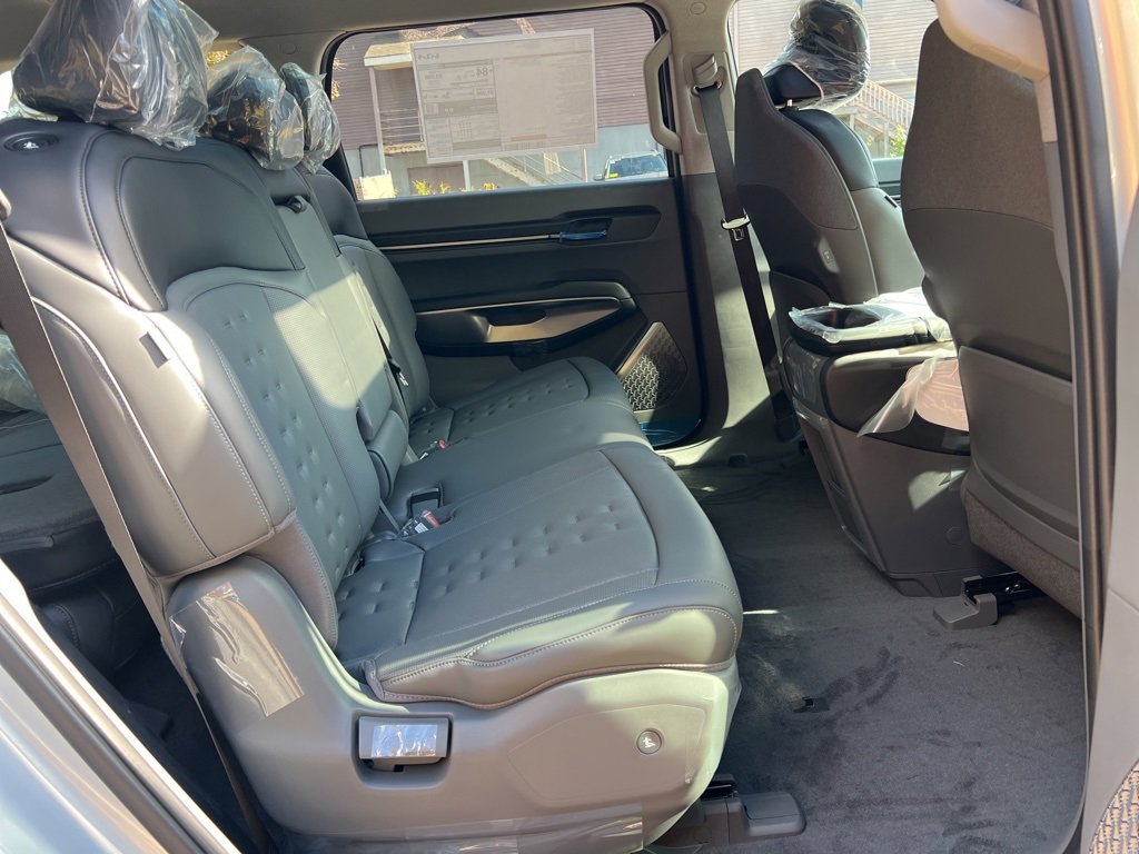 New 2026 Kia EV9 Wind image 14