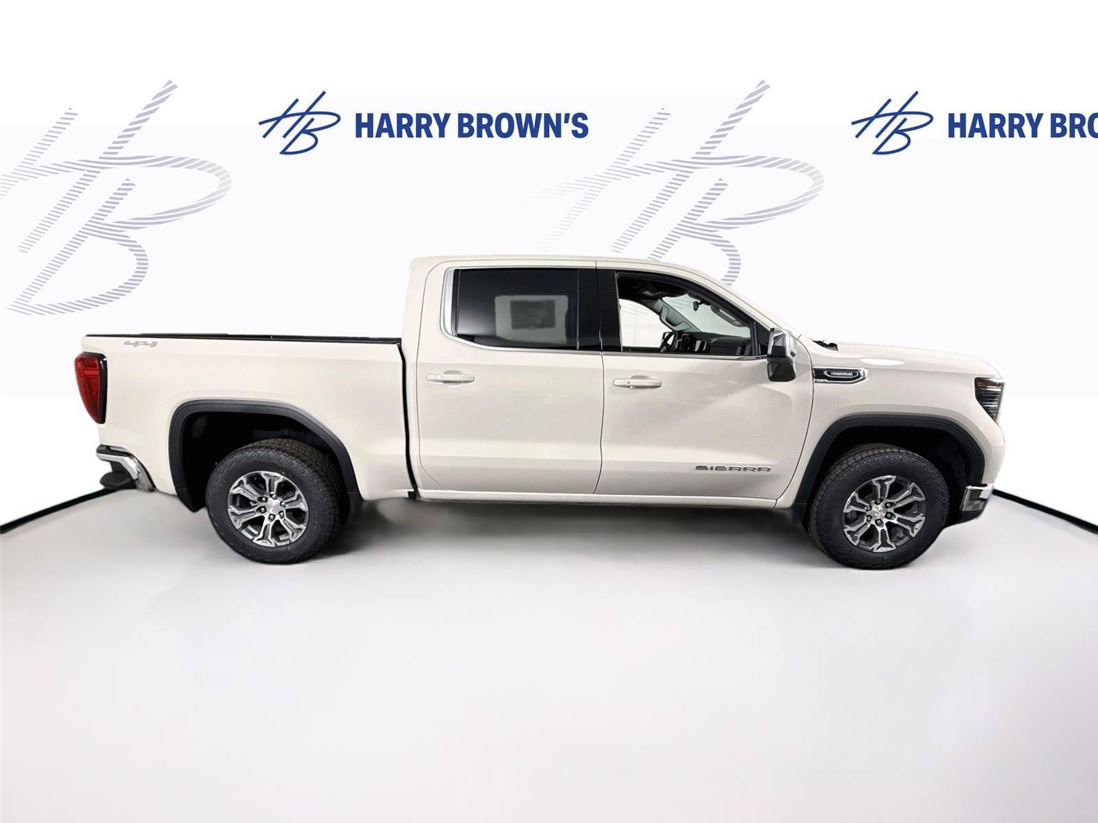 New 2026 GMC Sierra 1500 SLE w/ Preferred Package AWD/4WD image 31