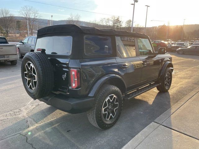 Used 2023 Ford Bronco Outer Banks image 6