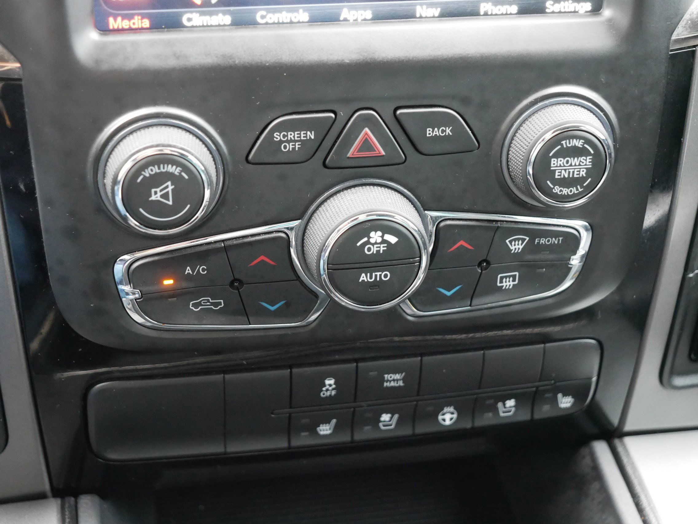 Used 2018 RAM 1500 Sport w/ Convenience Group image 23