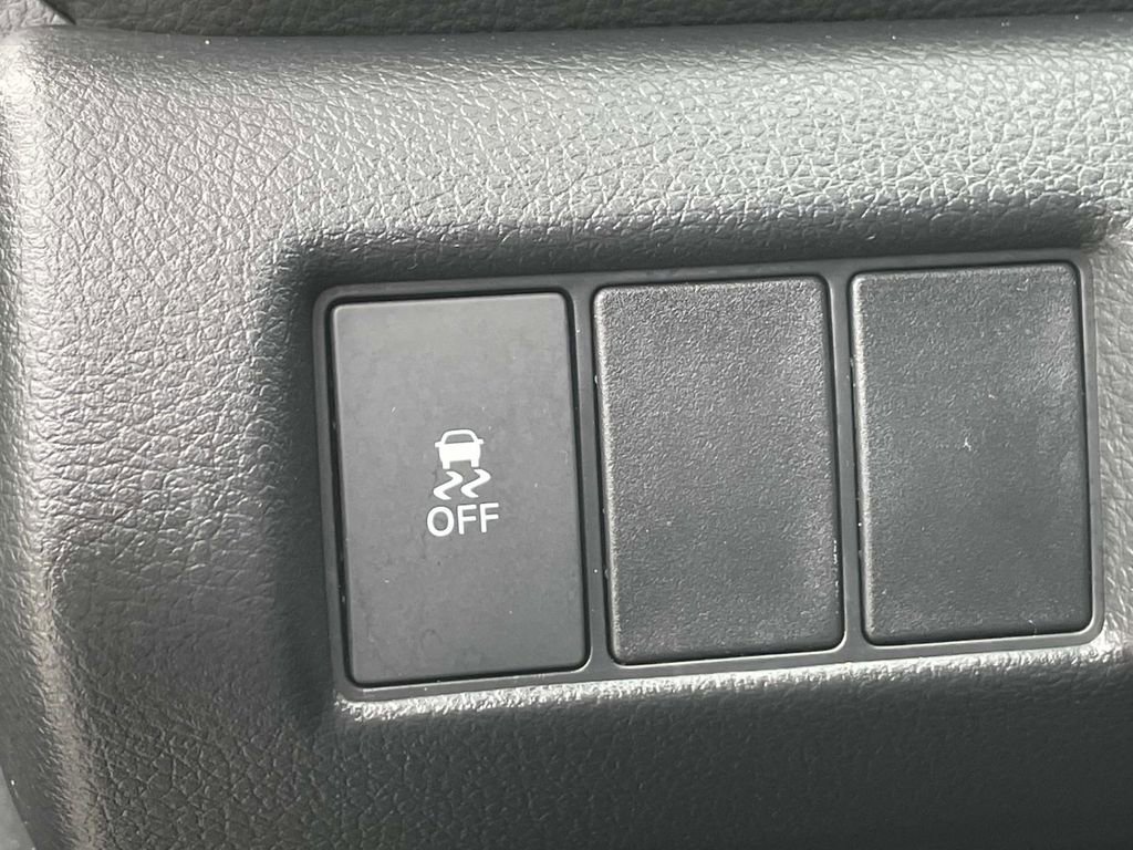 Used 2025 Honda Pilot Sport image 17