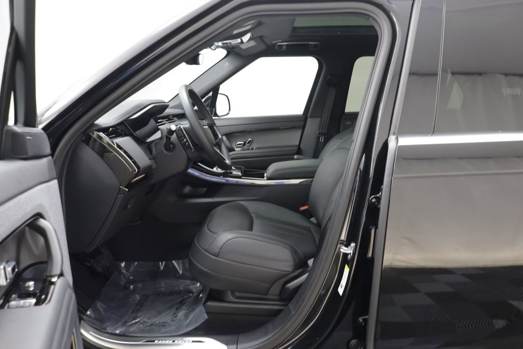 Certified 2025 Land Rover Range Rover Sport SE AWD/4WD image 5