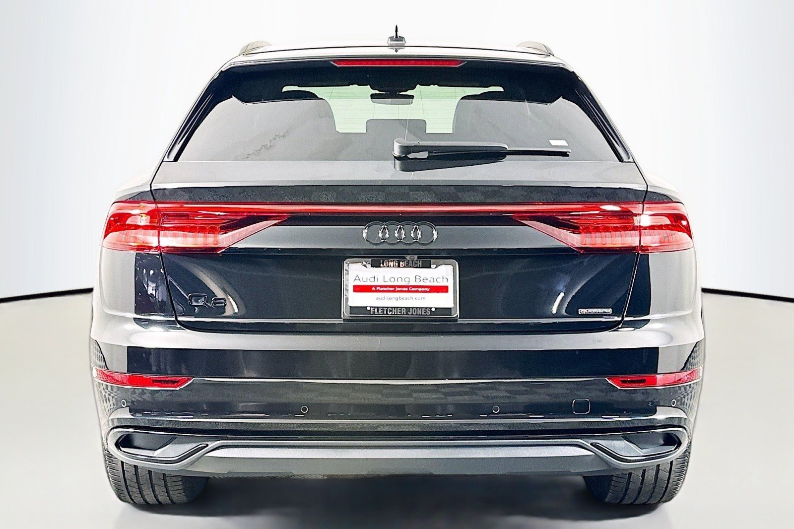 Used 2022 Audi Q8 Premium AWD/4WD image 3