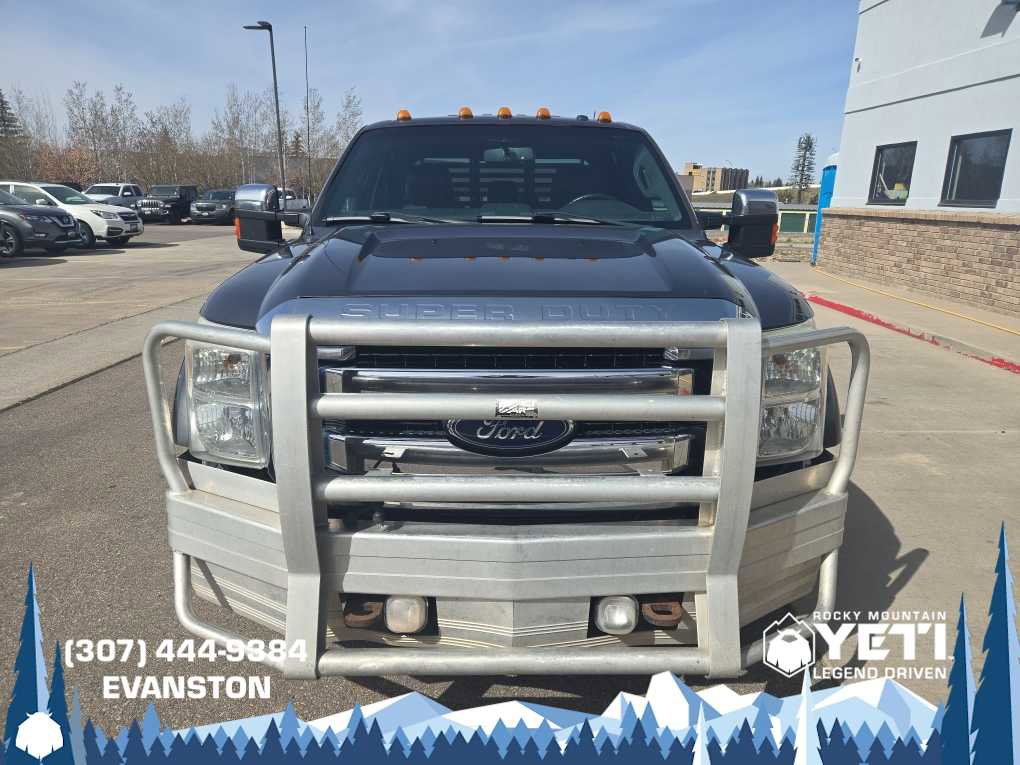 Used 2015 Ford F350 Lariat w/ Chrome Package image 8