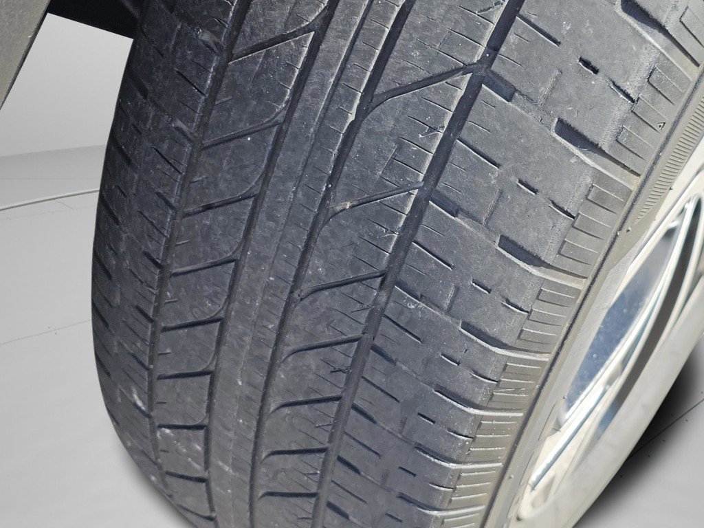 Used 2020 Hyundai Santa Fe Limited AWD/4WD image 19
