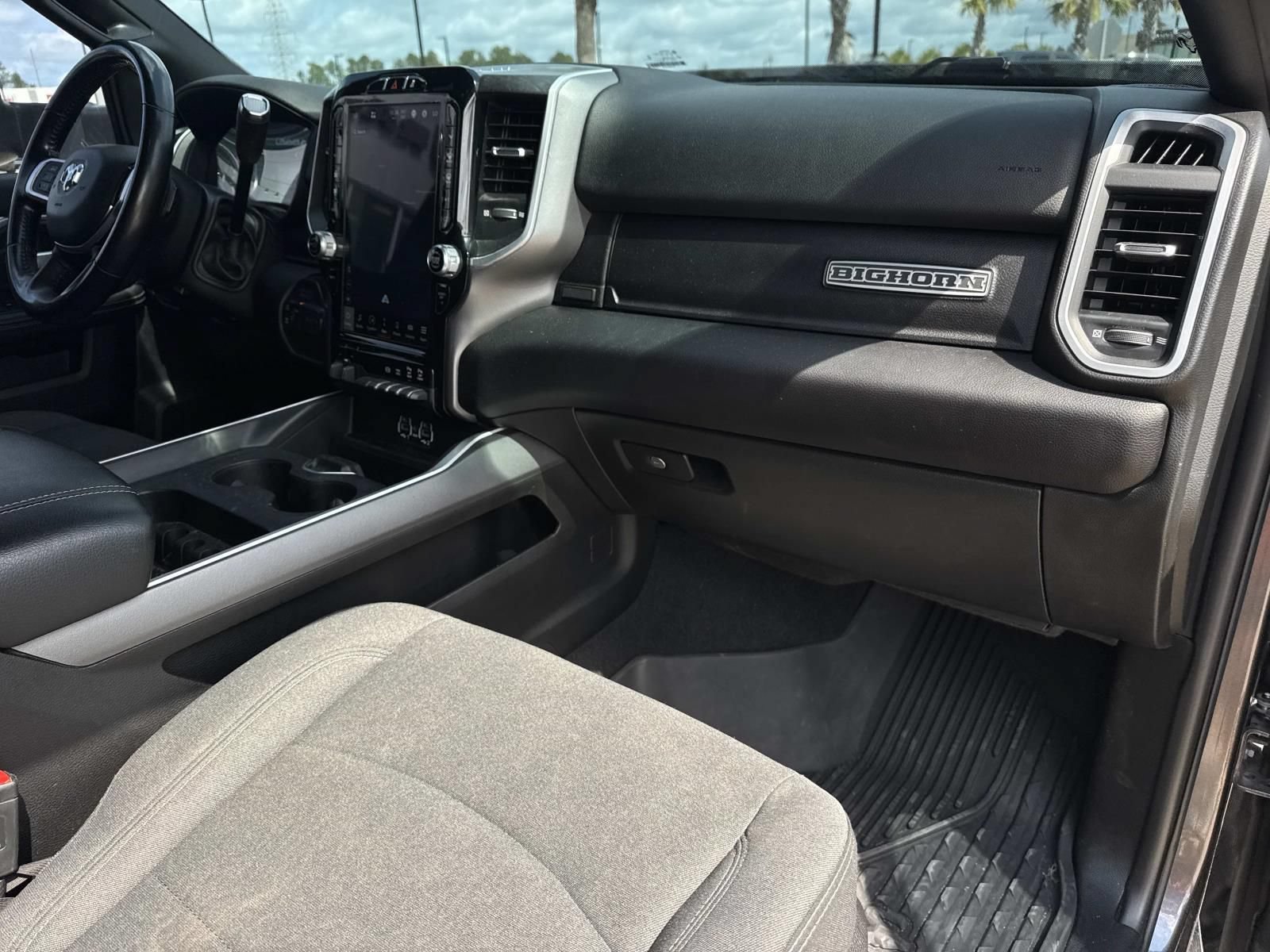 Used 2022 RAM 2500 Big Horn w/ Night Edition AWD/4WD image 10