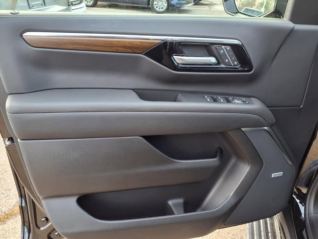 New 2026 Chevrolet Tahoe High Country image 11