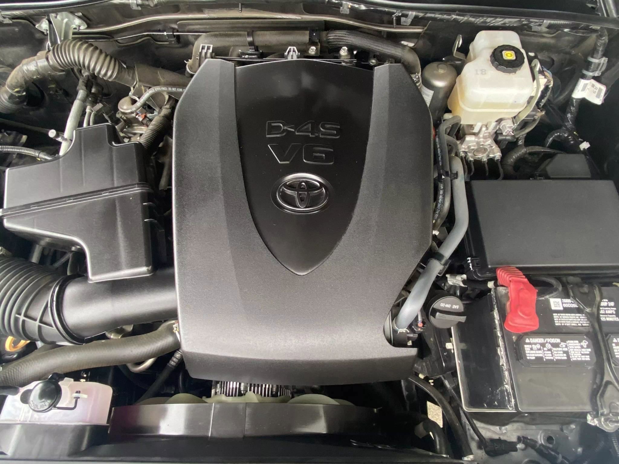 Used 2020 Toyota Tacoma TRD Off-Road w/ Technology Package image 19
