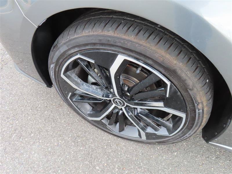 Used 2024 Nissan Altima 2.5 SR FWD image 5