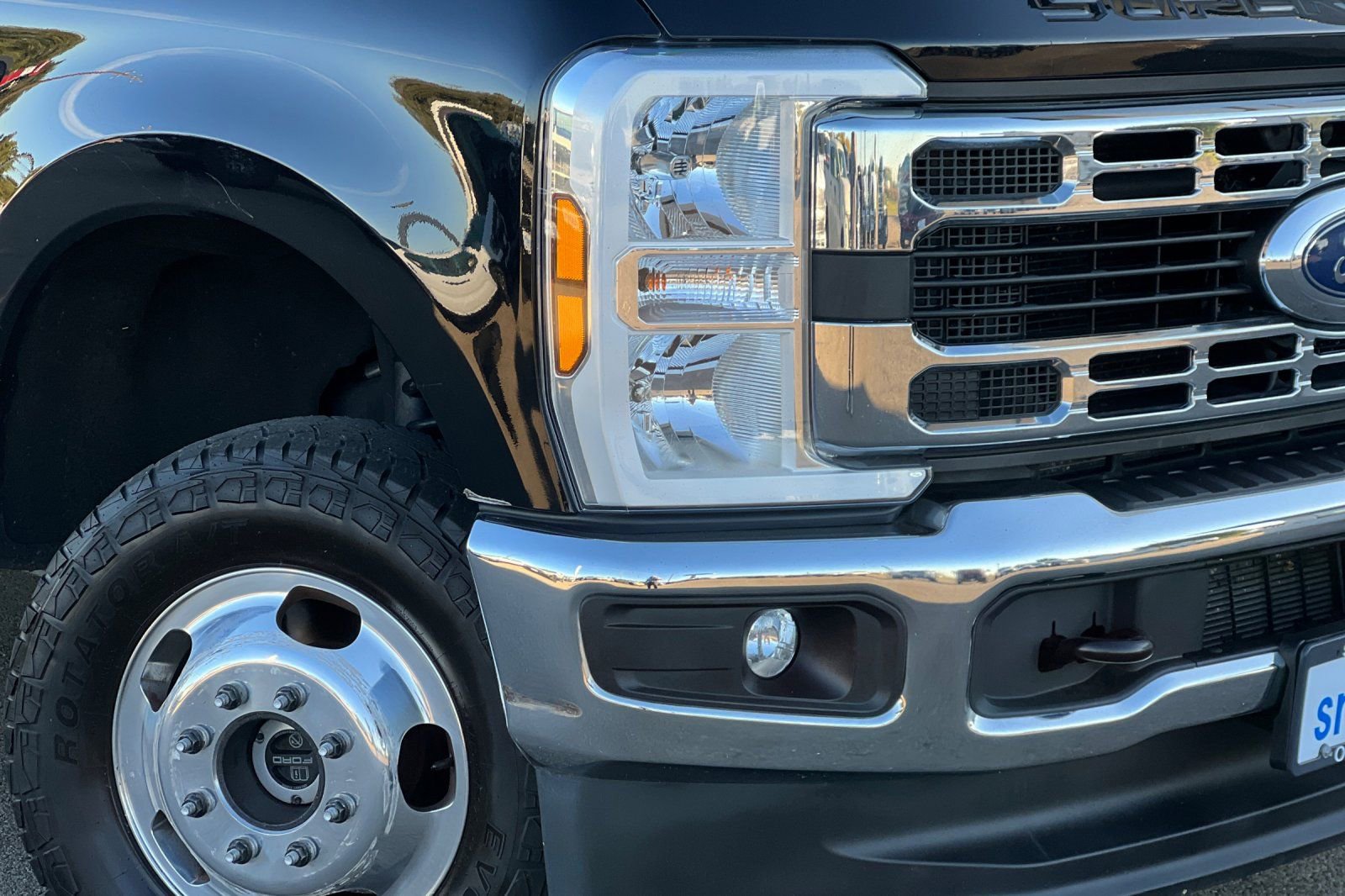 Used 2024 Ford F350 XLT w/ FX4 Off-Road Package image 24