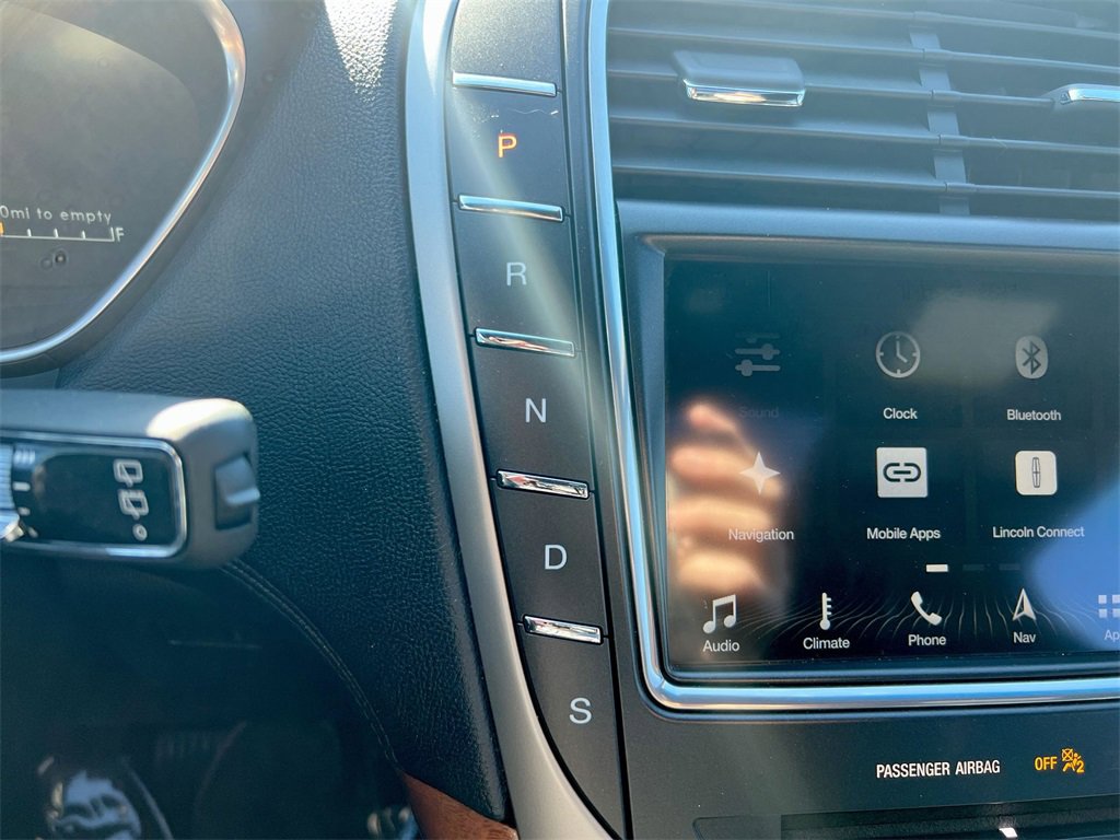 Used 2019 Lincoln Nautilus Reserve image 14