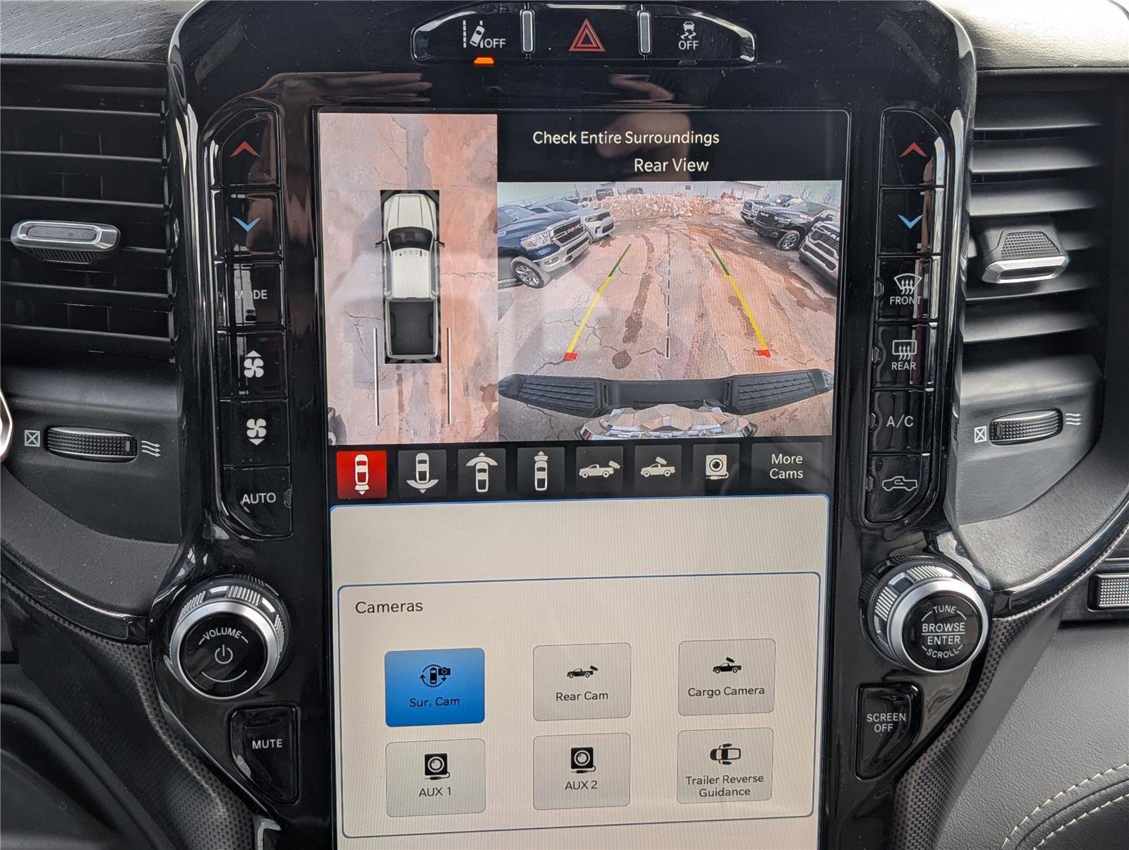 Used 2023 RAM 2500 Limited image 35