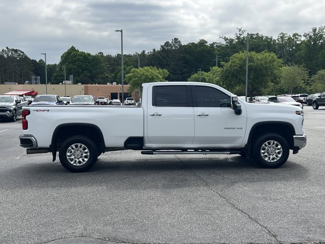 Used 2024 Chevrolet Silverado 3500 LTZ w/ LTZ Plus Package AWD/4WD image 4